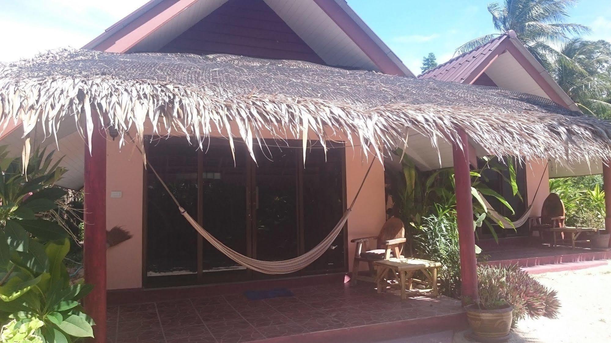 Papillon Bungalows Baan Tai Esterno foto