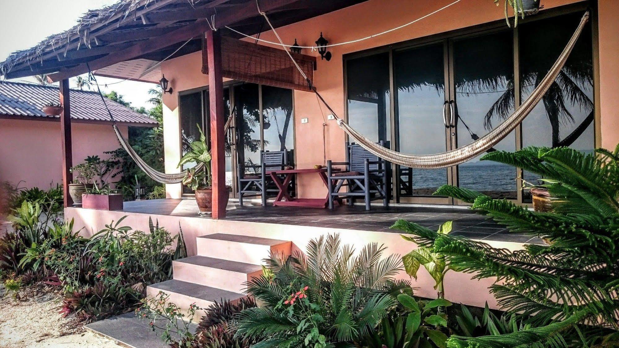 Papillon Bungalows Baan Tai Esterno foto