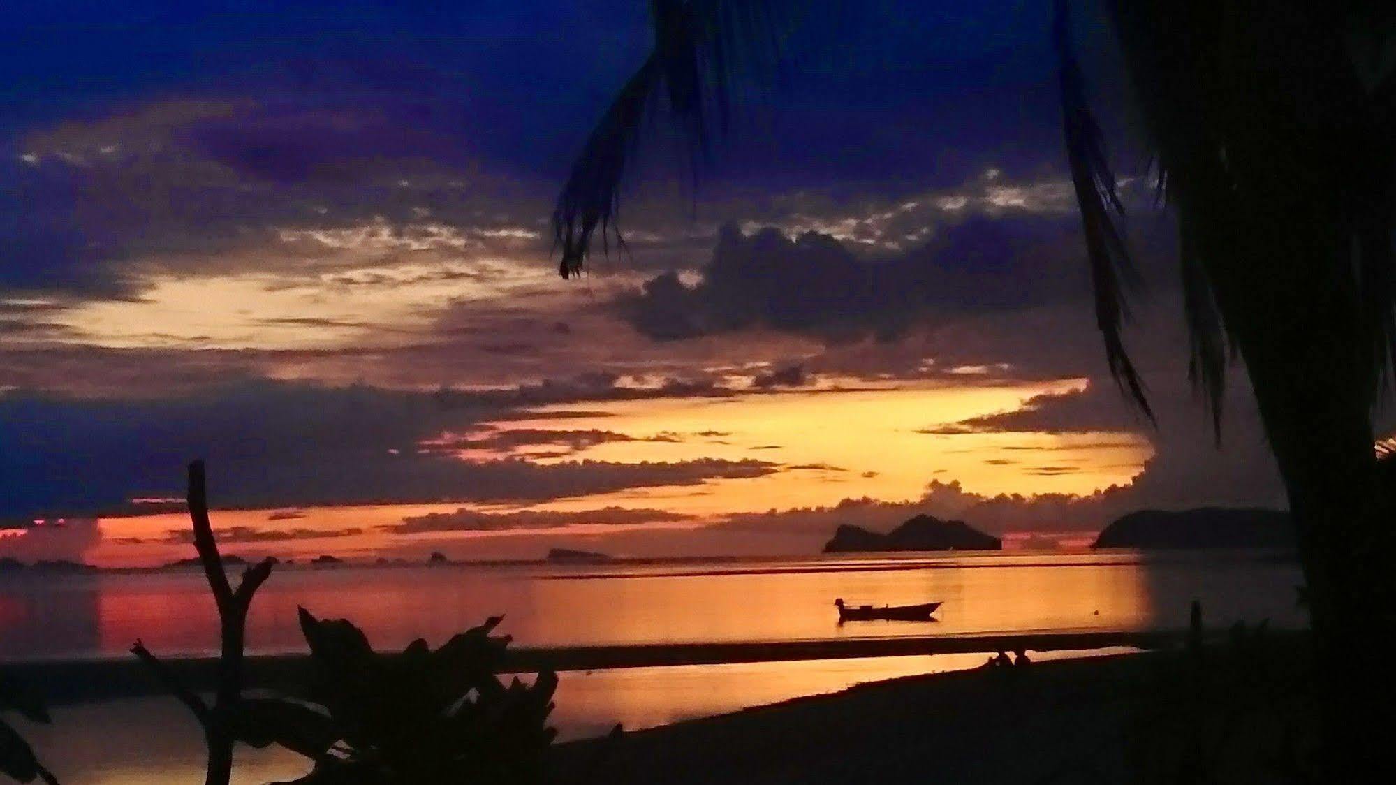 Papillon Bungalows Baan Tai Esterno foto